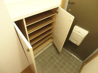 福田ハイツ【106号室】の玄関