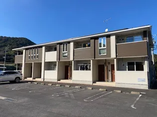 メゾン・ド・ファミーユA【2階】の外観