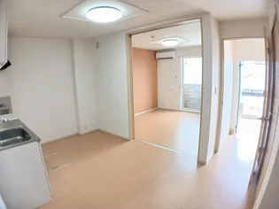 マンダリーノ 白石【1階】の居間