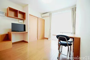 レオパレスLA PORTE’Ⅲ【107号室】の居間