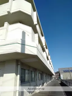 冨田ビルの画像