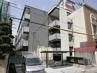 レオパレスフレア九品寺【203号室】の外観