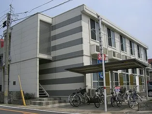 レオパレスOKADAMACHI【203号室】の外観