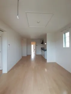 ベルメゾン・フルール【1階】の居間