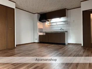 サンクレイン【1階】の居間