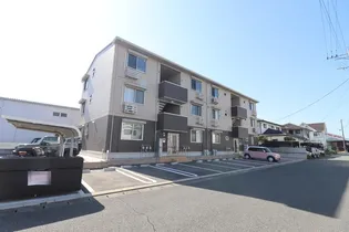 メゾンけやき通り【3階】の外観