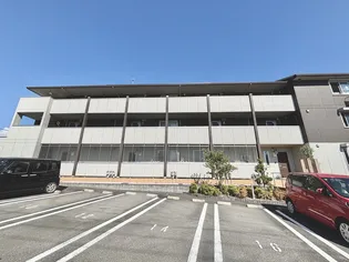 ヴォワ・リーブル【2階】の外観