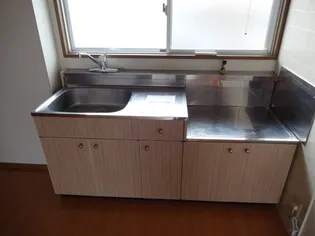 プレジール松岡 A棟【2階】のキッチン