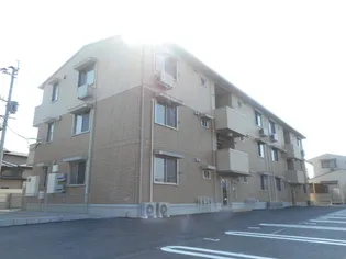 ルミエール出水【3階】の外観