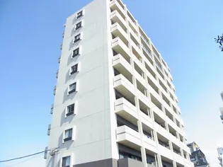 EMIUS新屋敷【2階】の外観