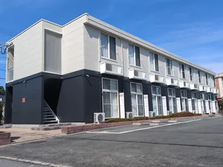 レオパレスユニバサイド黒髪【104号室】の外観