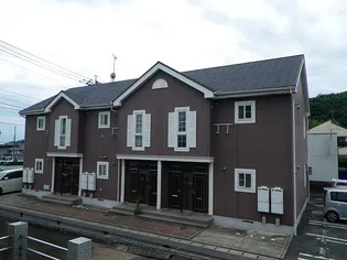 ニューロイヤル1番館【2階】の外観