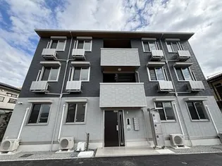 ヴィラ・セレーノ【3階】の外観