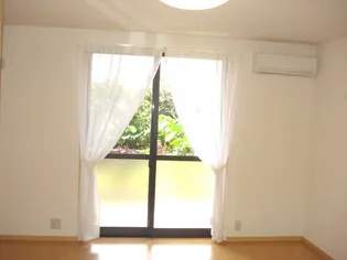 フォルテカーサ【2階】の居間