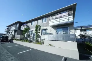 シャーメゾン花立【2階】の外観