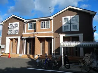 パインヒルズB【1階】の外観