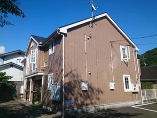 ヒルズハウス【2階】の外観