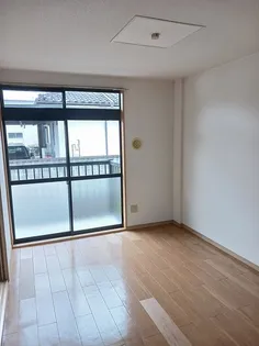 ヒルズ栗林A【2階】の居間
