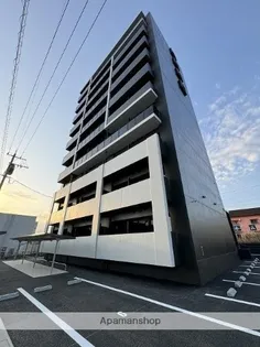 SIX COURTの画像