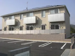 ホワイトリム B棟【1階】の外観