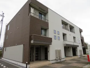 アヴニール【3階】の外観