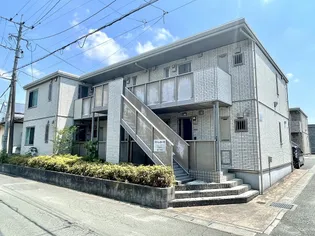 マドレカーサ【1階】の外観