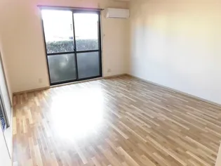 ガーデンコートみずき台 G棟【1階】の居間