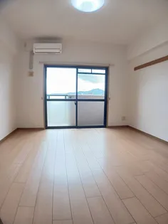 エアリーストリート【4階】の居間