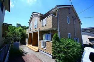 サンローレル【2階】の外観