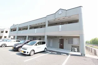 ブルー スカイ【1階】の外観