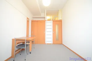 レオパレス福丸Ⅰ【3階】の居間