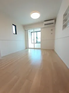 フェリス エス【1階】の居間