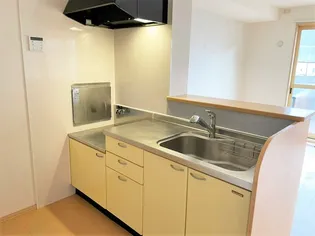 コンフォール鶴見III B【1階】のキッチン