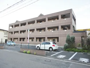 サングリーンズ【3階】の外観