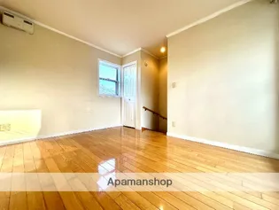 アフランシール上野町【202号室】の居間