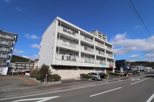 ファミーユⅡ【4階】の外観