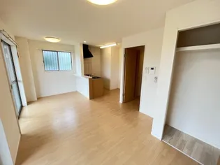 スカイガーデンⅡ【00105号室】の居間