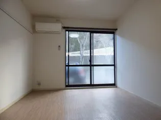 ジュネスコート A棟【1階】の居間