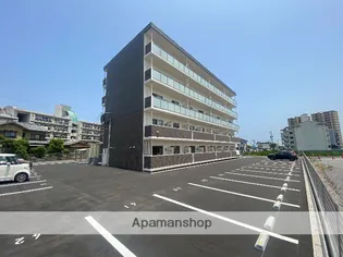 セレーナヒルズ【1階】の外観