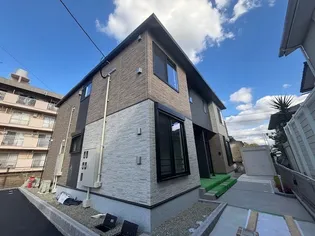 タイループドハウスB【2階】の外観