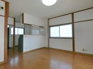 ロイヤルハイツ【205号室】の内装