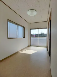 ロイヤルハイツ【205号室】の内装