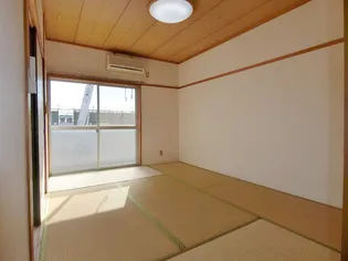 ロイヤルハイツ【205号室】の内装