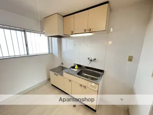 ガーデンKH3【4階】のキッチン