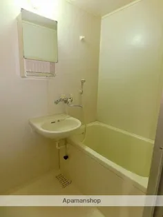 クレストコート A棟【108号室】の風呂