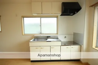 若葉町アパート【102号室】のキッチン