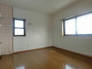 パークサイドひえだ【2階】の内装