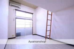 メイプルコート広原【113号室】の居間