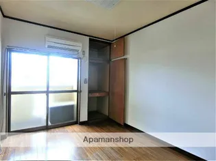 ADVANCE(旧高田ハイツ)【203号室】の居間