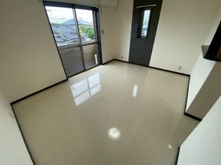 アッシュヒルズⅡ【203号室】の居間